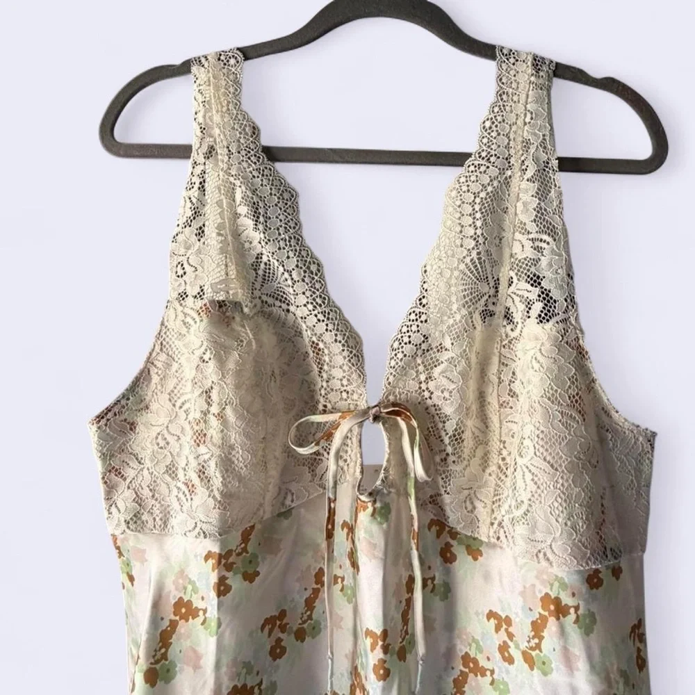 Floral Lace Trim Slip Dress